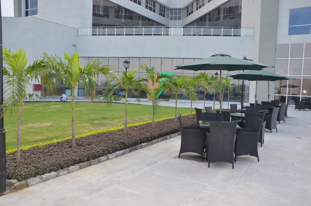 Maha Bodhi Hotel.Resort.Convention Centre Buitenkant foto