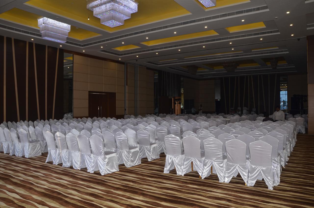 Maha Bodhi Hotel.Resort.Convention Centre Buitenkant foto