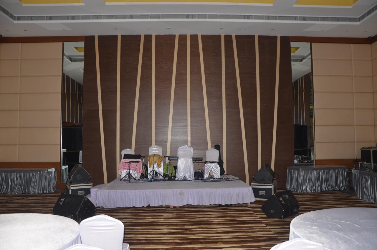 Maha Bodhi Hotel.Resort.Convention Centre Buitenkant foto
