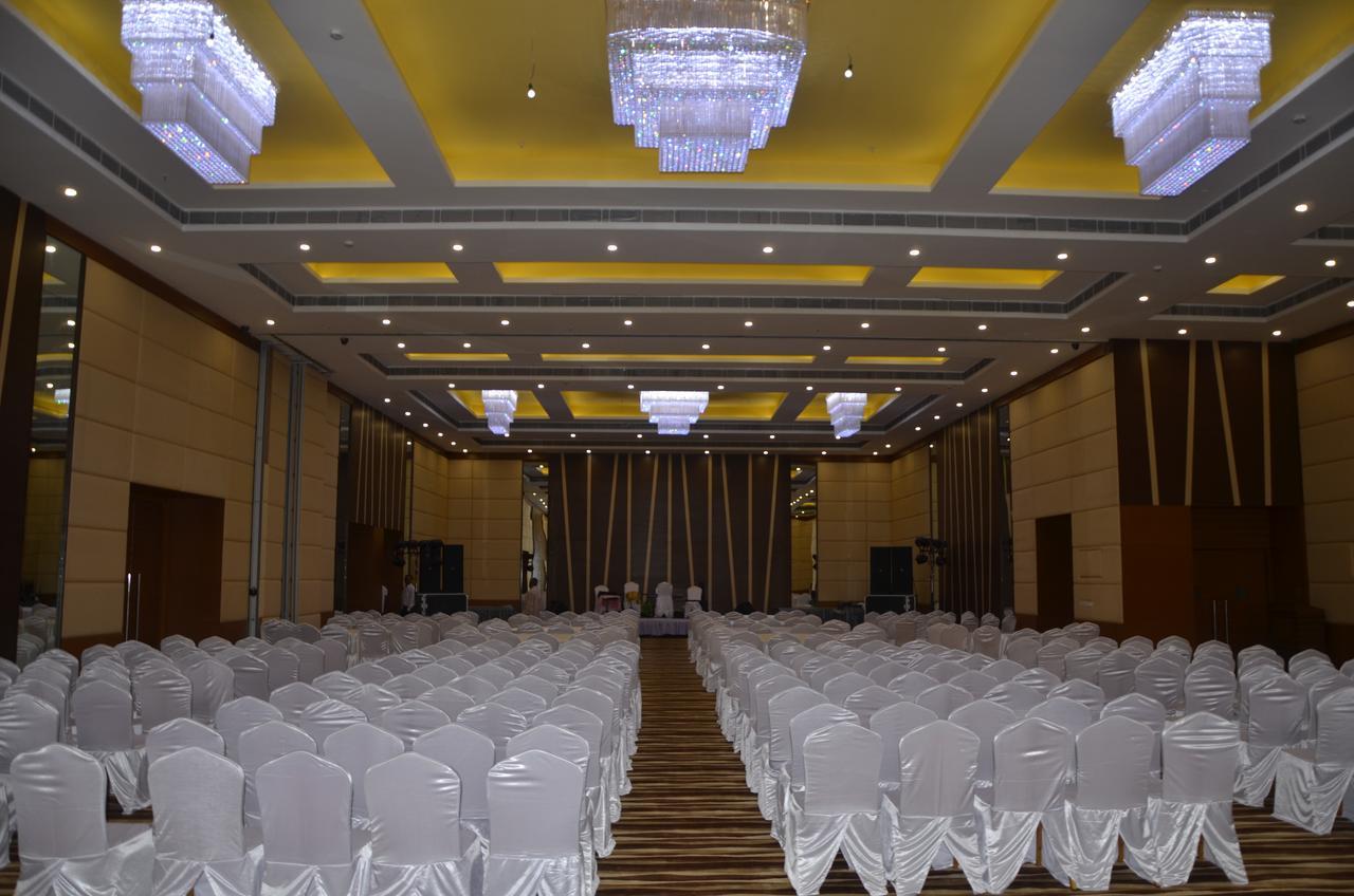Maha Bodhi Hotel.Resort.Convention Centre Buitenkant foto