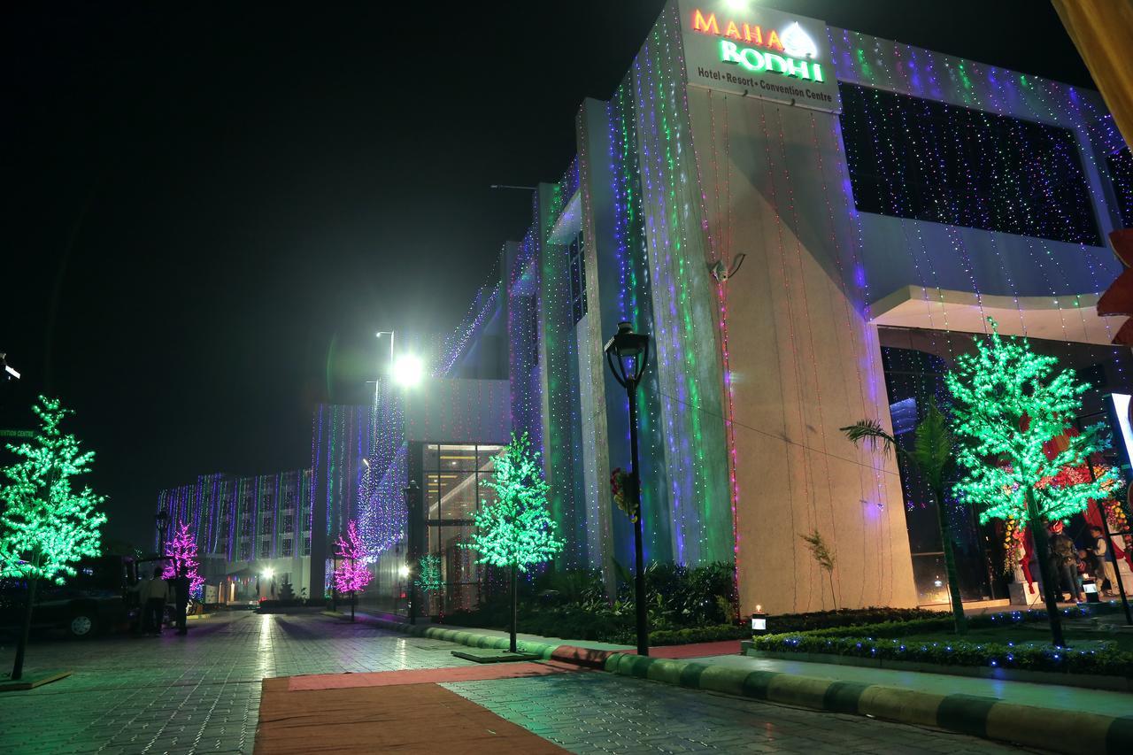 Maha Bodhi Hotel.Resort.Convention Centre Buitenkant foto